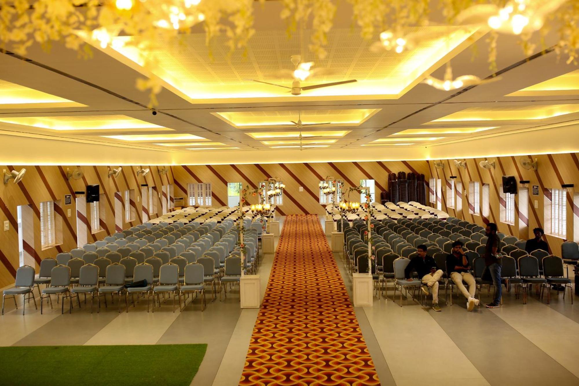 Jayalakshmi Residency Hotel Vaduvanchal Luaran gambar