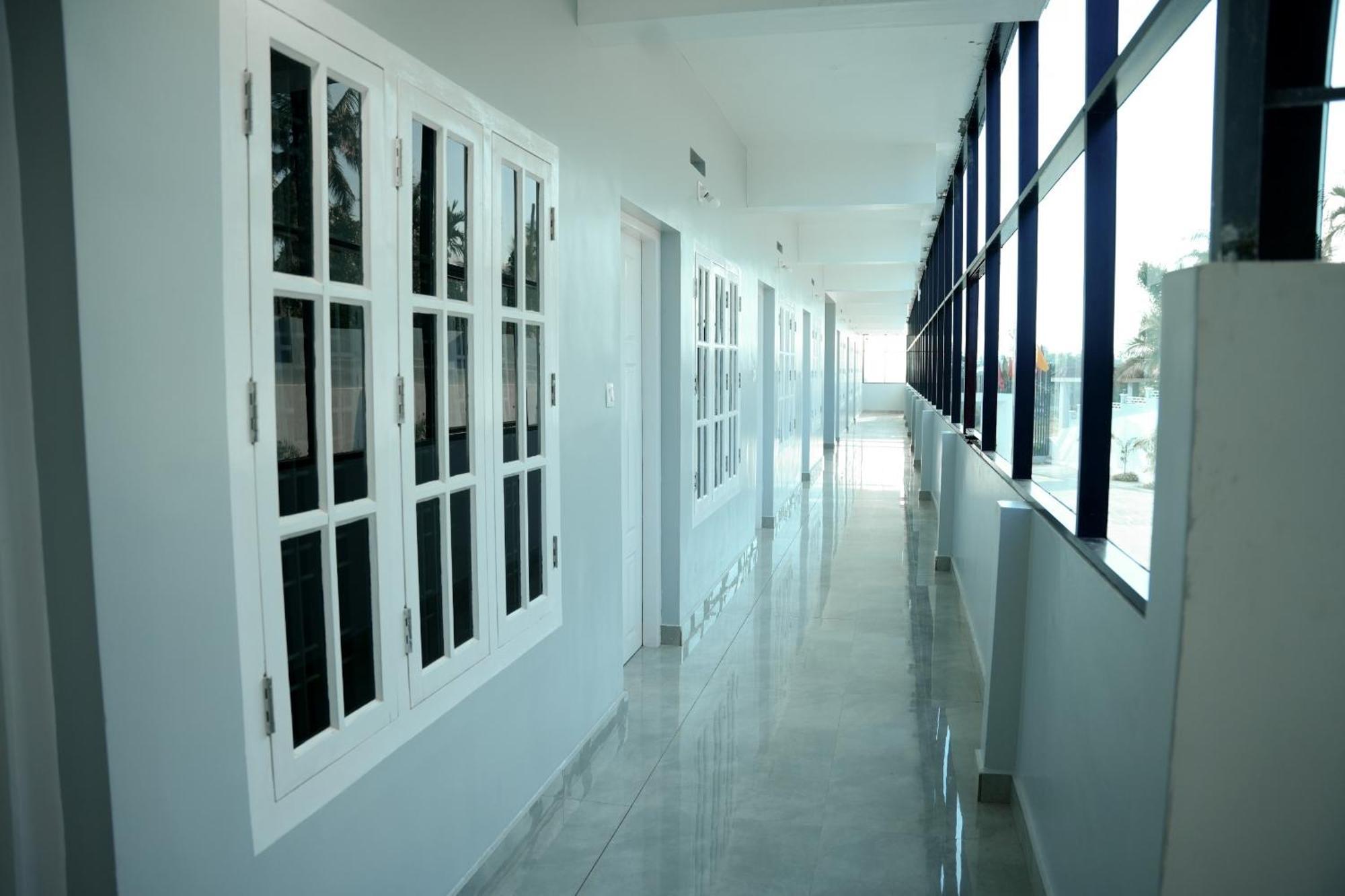 Jayalakshmi Residency Hotel Vaduvanchal Luaran gambar